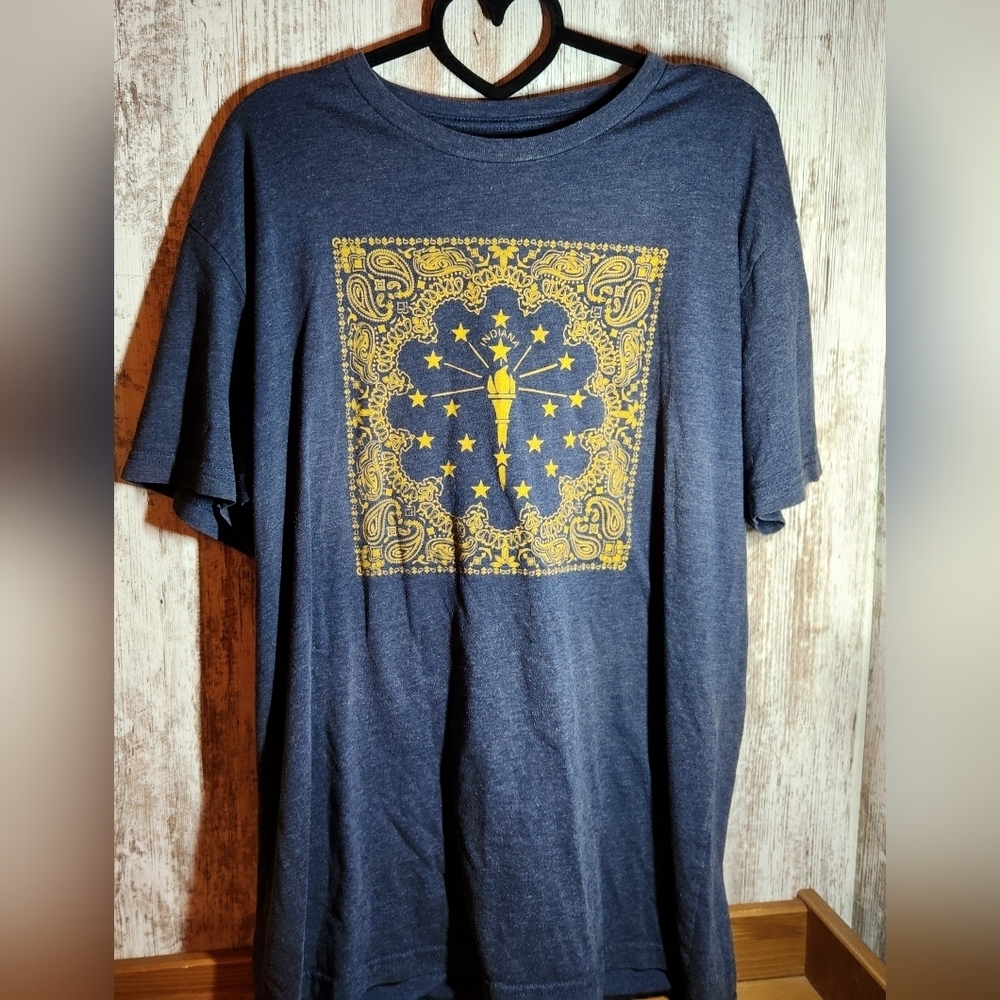 State of Indiana Flag Graphic Tee Bandana Design Gold Print on Navy Unisex XL